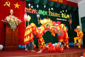 3-banh-trung-thu-2016-to_chuc_chuong_trinh_trung_thu