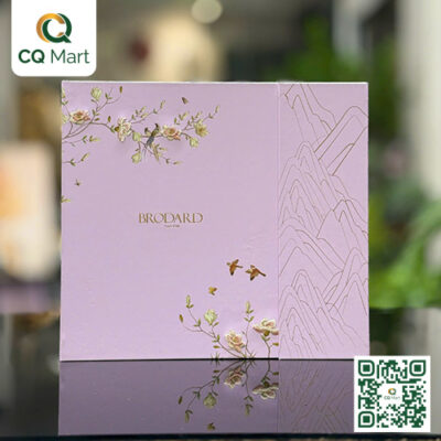 banh-trung-thu-brodard-hop-tim-lilac-theu-hoa