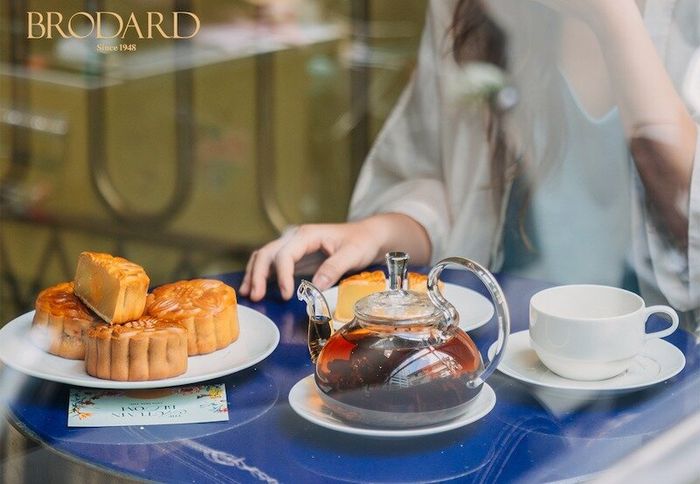 banh-trung-thu-brodard-qua-tang-doan-vien-25109